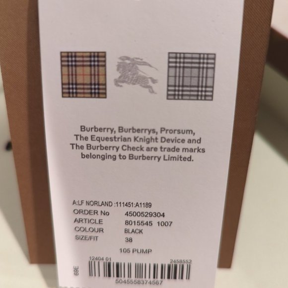 Burberry Pump - Picture 4 of 10